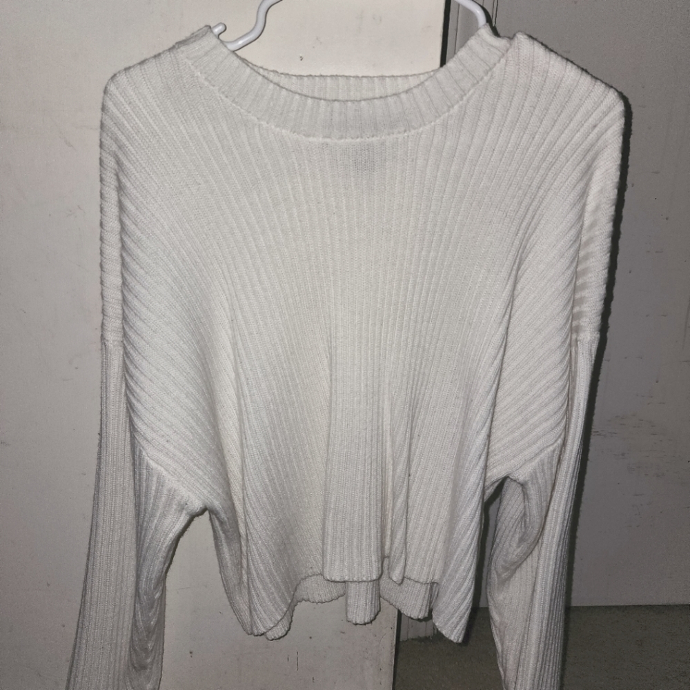 Long Sleeve White Cropped Sweater - 2X